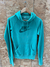 Vintage Nike Women's Size M Green Hoodie Sweatshirt Pullover Sweater